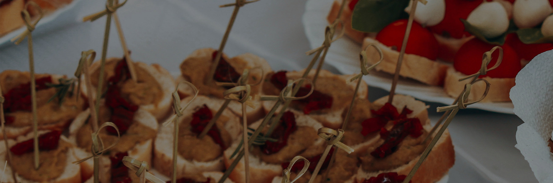 lunch-catering-party-trays